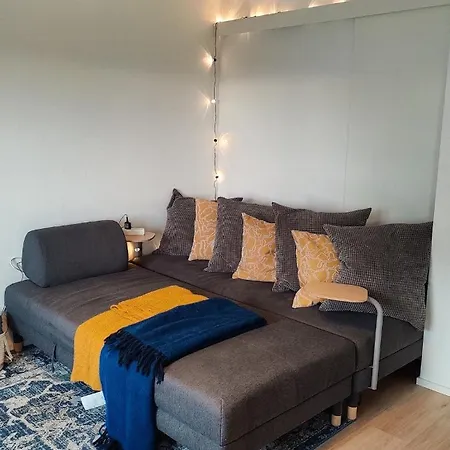 Sky View Loft Nearby Airport Apartamento