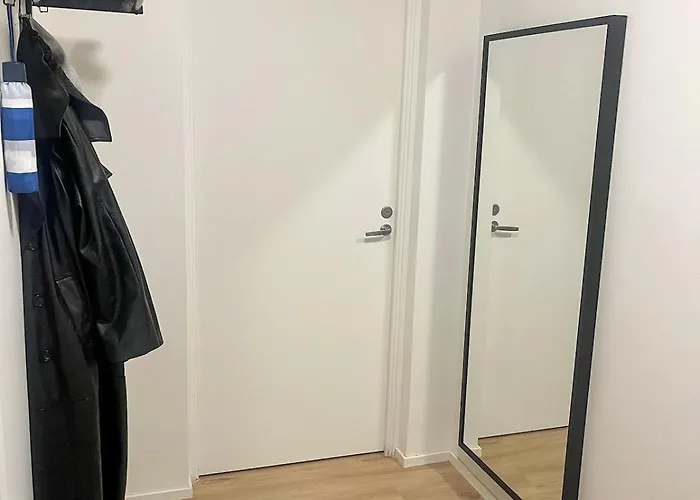 Sky View Loft Nearby Airport 公寓